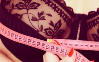 taille seins tendance
